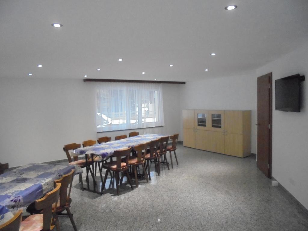Haus Weideli, Dammstrasse 7 Villa ซาส-กรุนด์ ภายนอก รูปภาพ